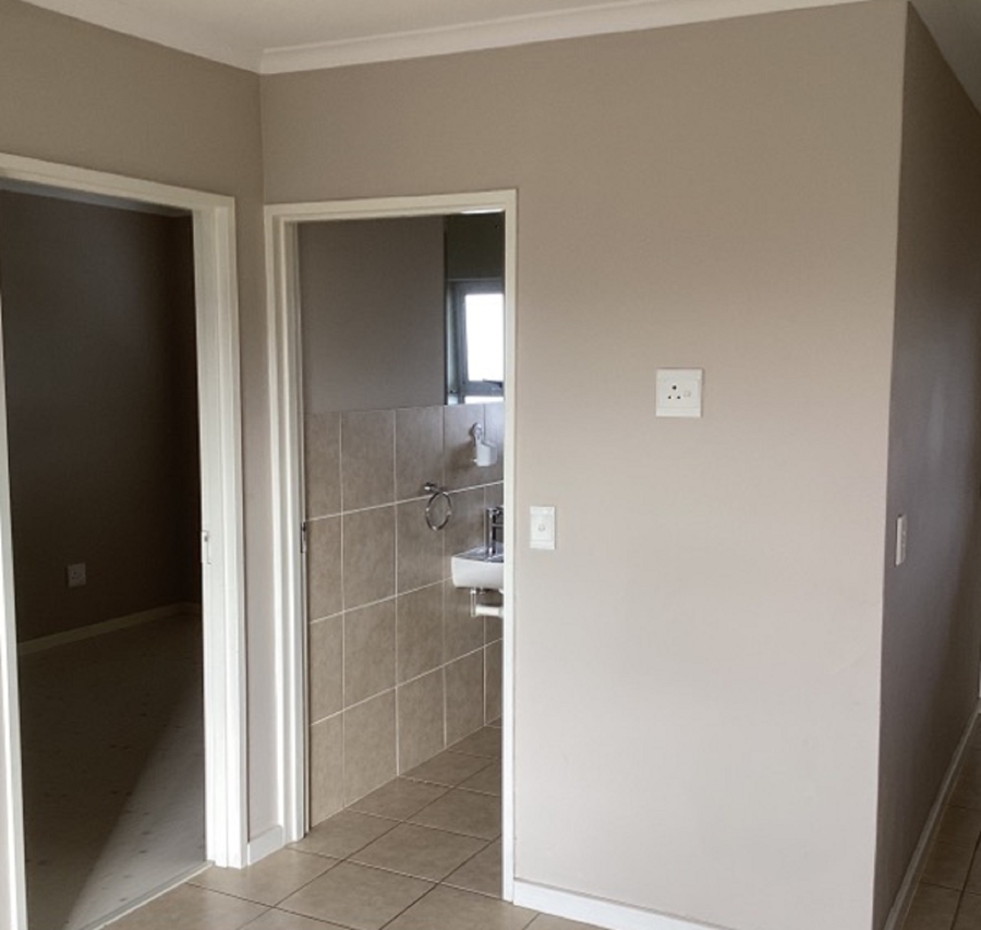 To Let 2 Bedroom Property for Rent in Muizenberg Western Cape